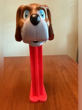 Pez Dog Head Treat Dispenser in Brown and Red